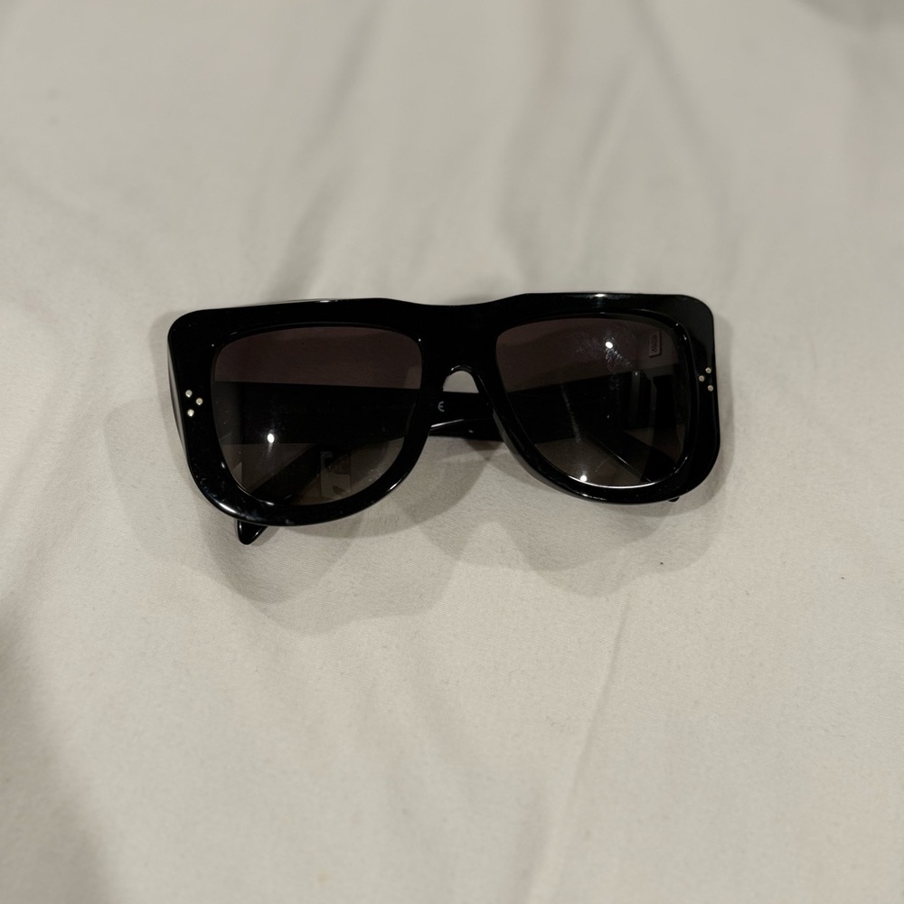 Stylish Black Sunglasses